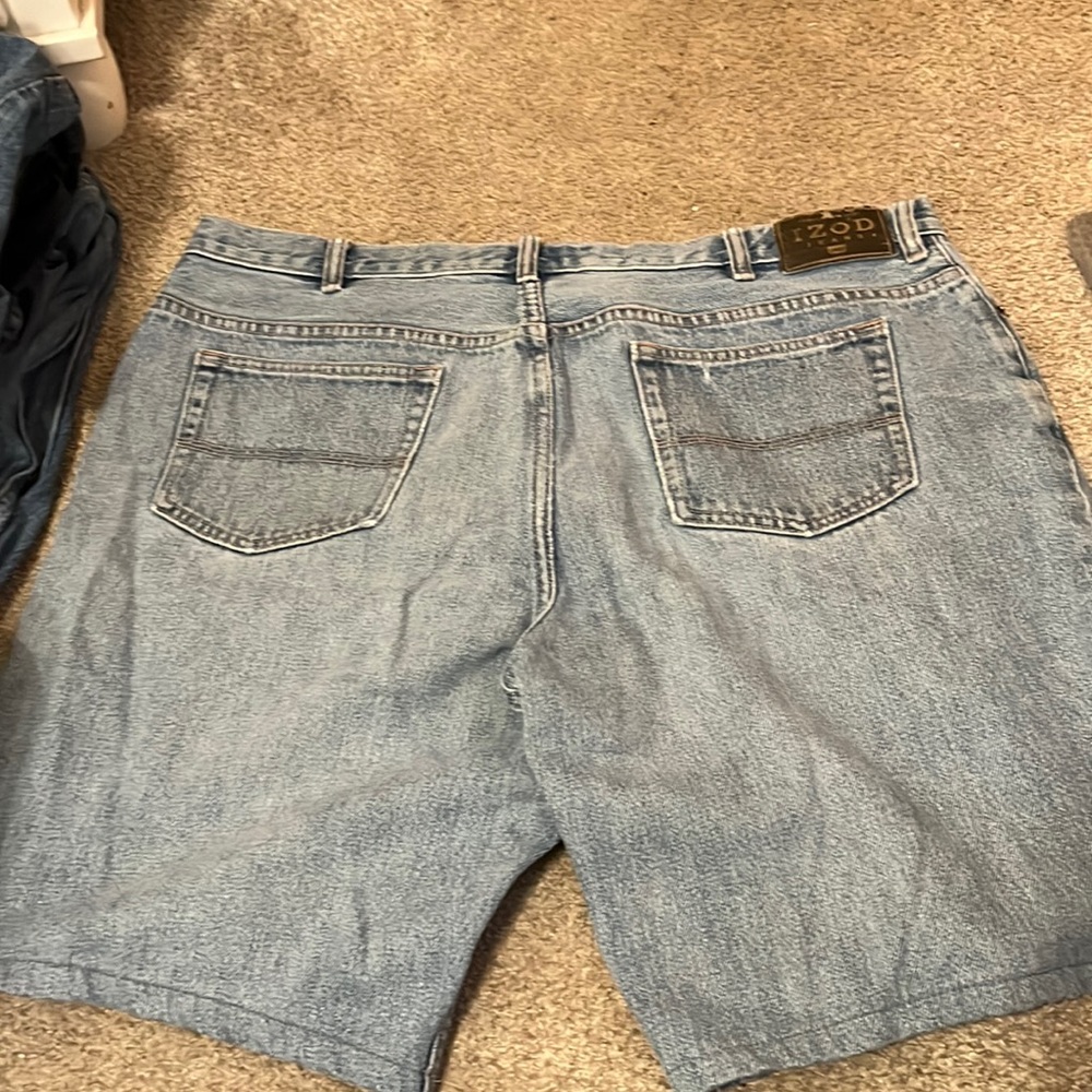 Men’s size 40 waist jean shorts.